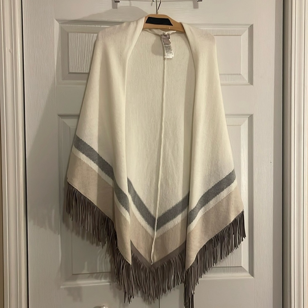 Chico’s Poncho Shawl Covering